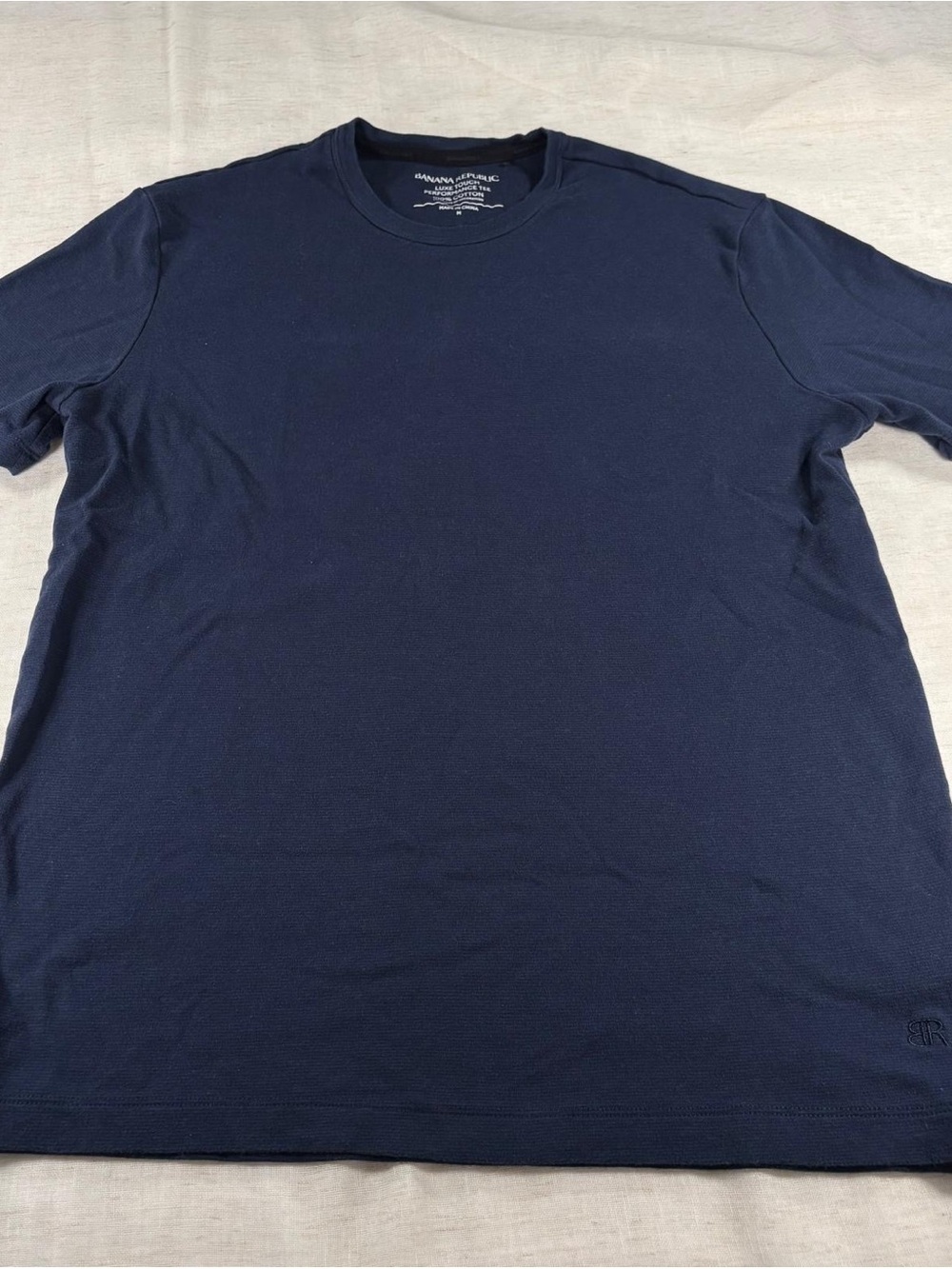 Banana Republic Men’s Dark Navy Crewneck Short Sleeve Tee